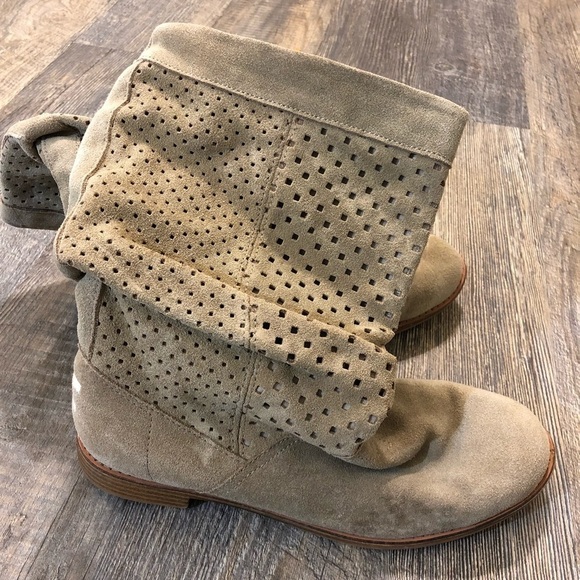Tom’s boots‎ - Picture 3 of 8